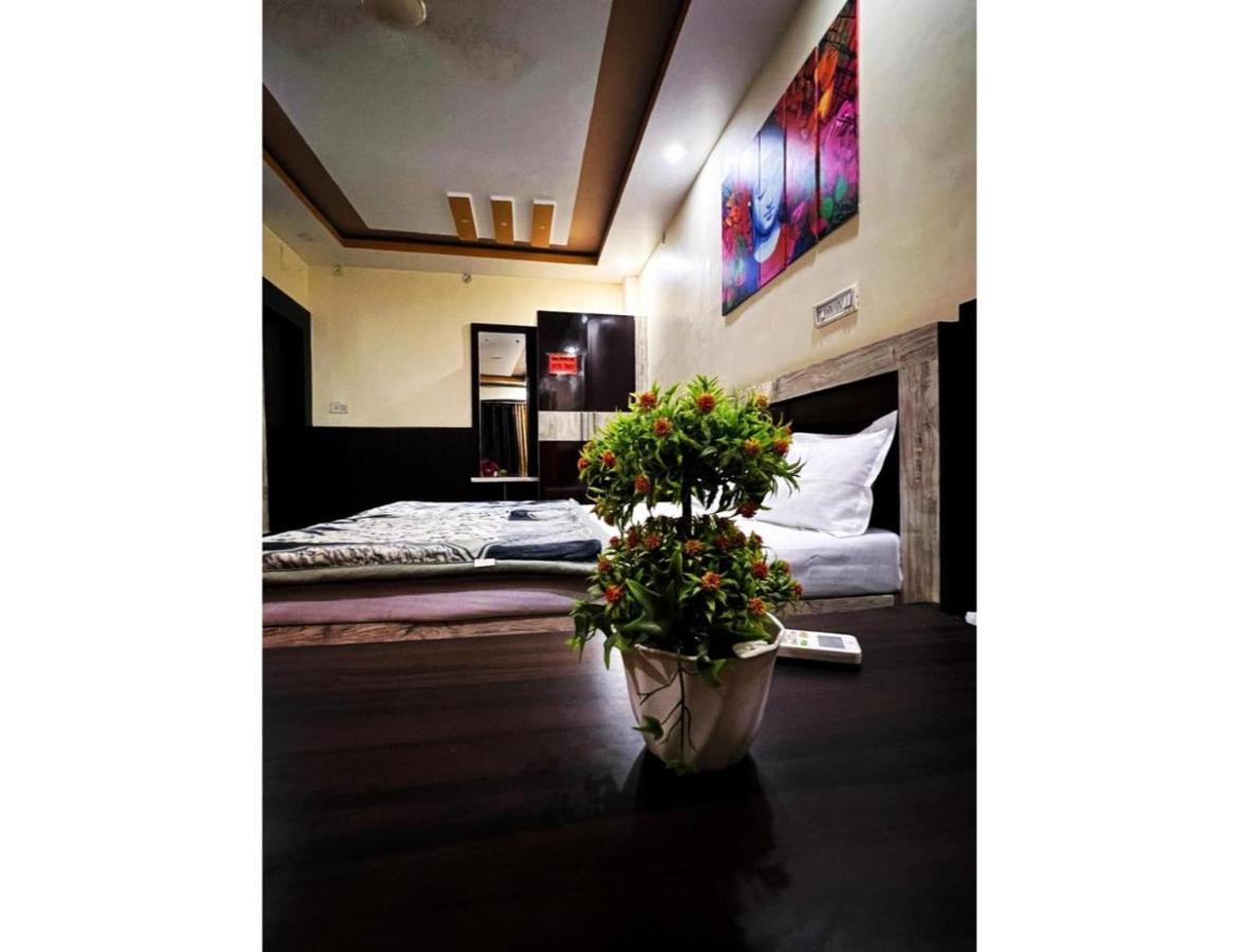 Hotel Preeti,Lalitpur Ngoại thất bức ảnh