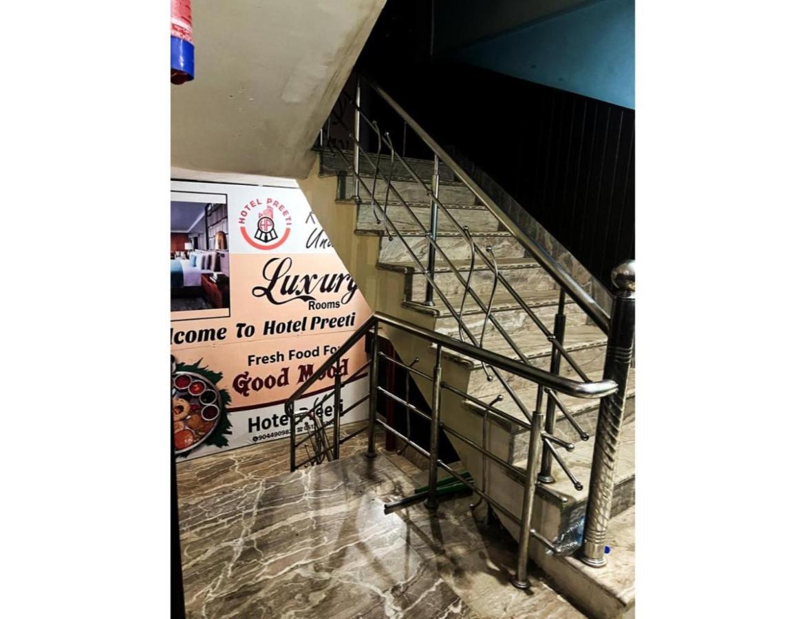 Hotel Preeti,Lalitpur Ngoại thất bức ảnh